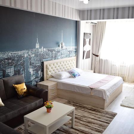 Studio Boutique Apartment Bishkek Luaran gambar