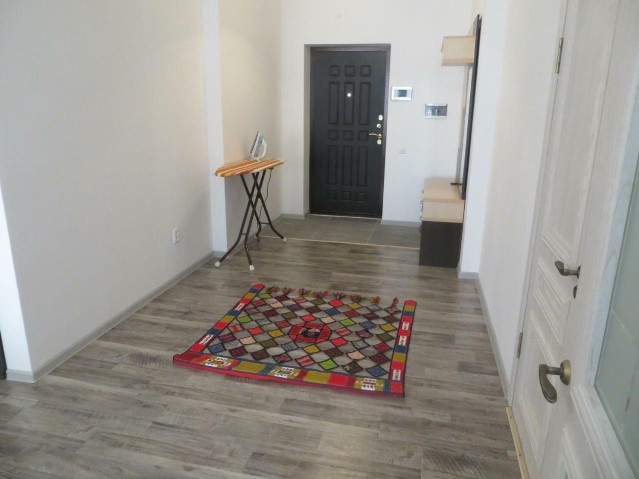 Studio Boutique Apartment Bishkek Luaran gambar