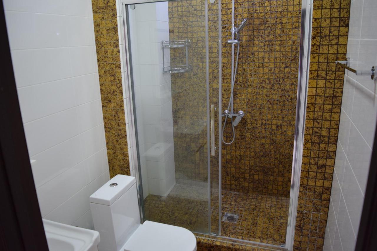 Studio Boutique Apartment Bishkek Luaran gambar