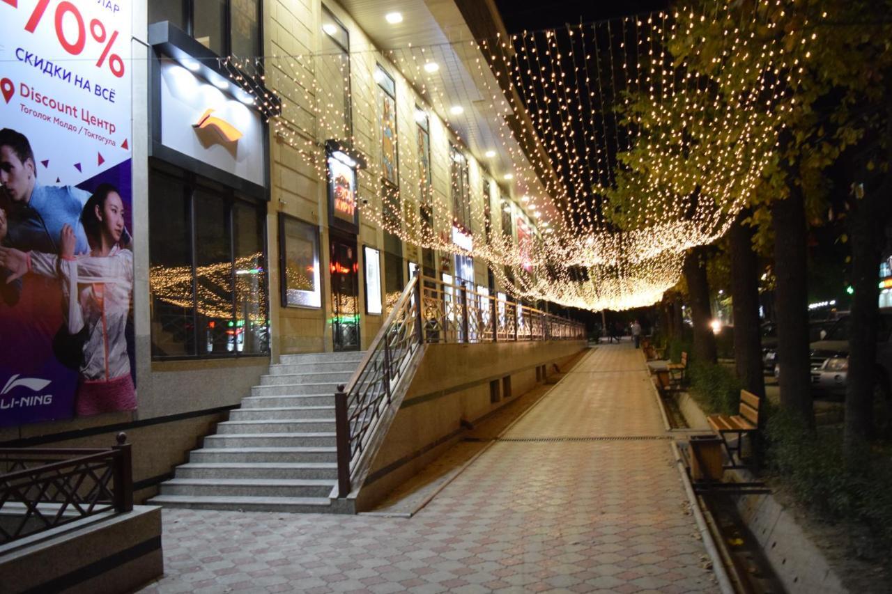 Studio Boutique Apartment Bishkek Luaran gambar